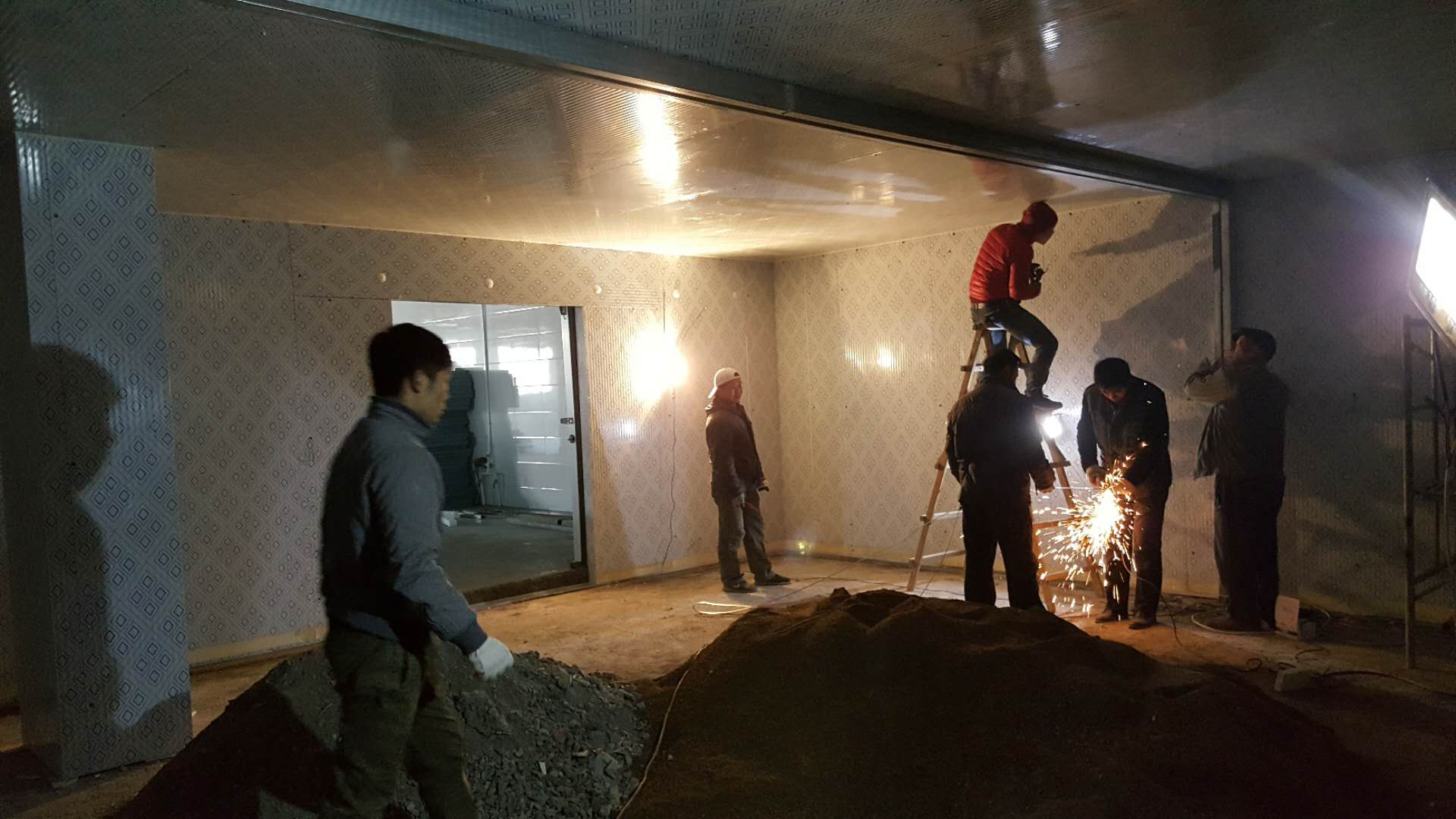 冷庫(kù) 冷庫(kù)